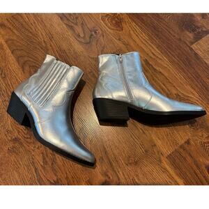 No Boundaries Women's Western Memory Foam Ankle Boots Silver Size 9 Bold Style